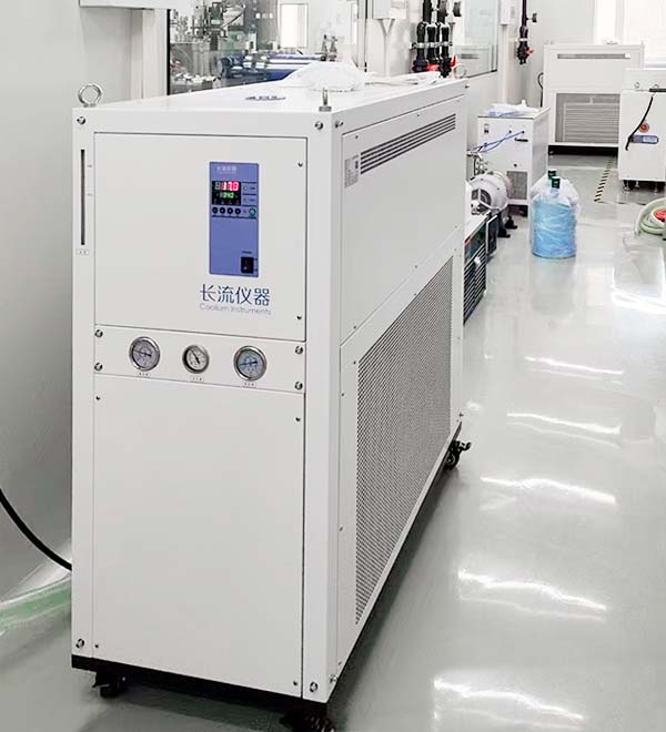 精密冷水機(jī).jpg 精密冷水機(jī).jpg