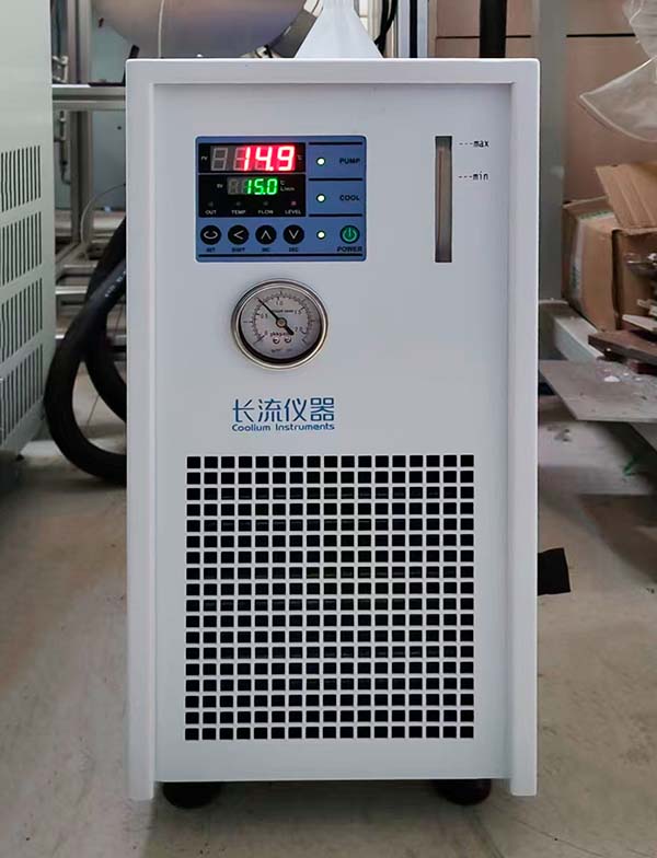 小型冷水機(jī).jpg