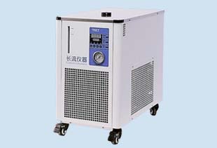 高低溫冷水機：工業(yè)冷卻的多面手