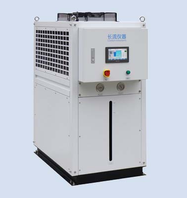 工業(yè)冷水機右